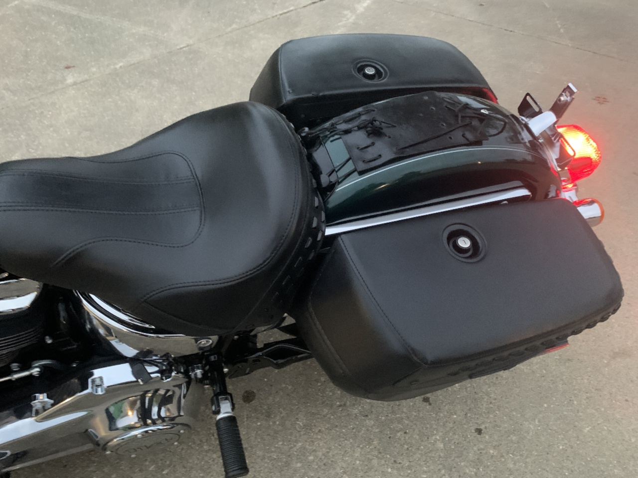 2024 Harley-Davidson FLHCS Heritage Classic